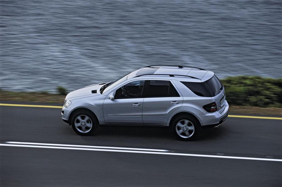  Mercedes-Benz ML-Class 2006 года  (фото 208 из 400)